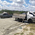 Caminhão carregado de cimento tomba na BA-409, em Conceição do Coité