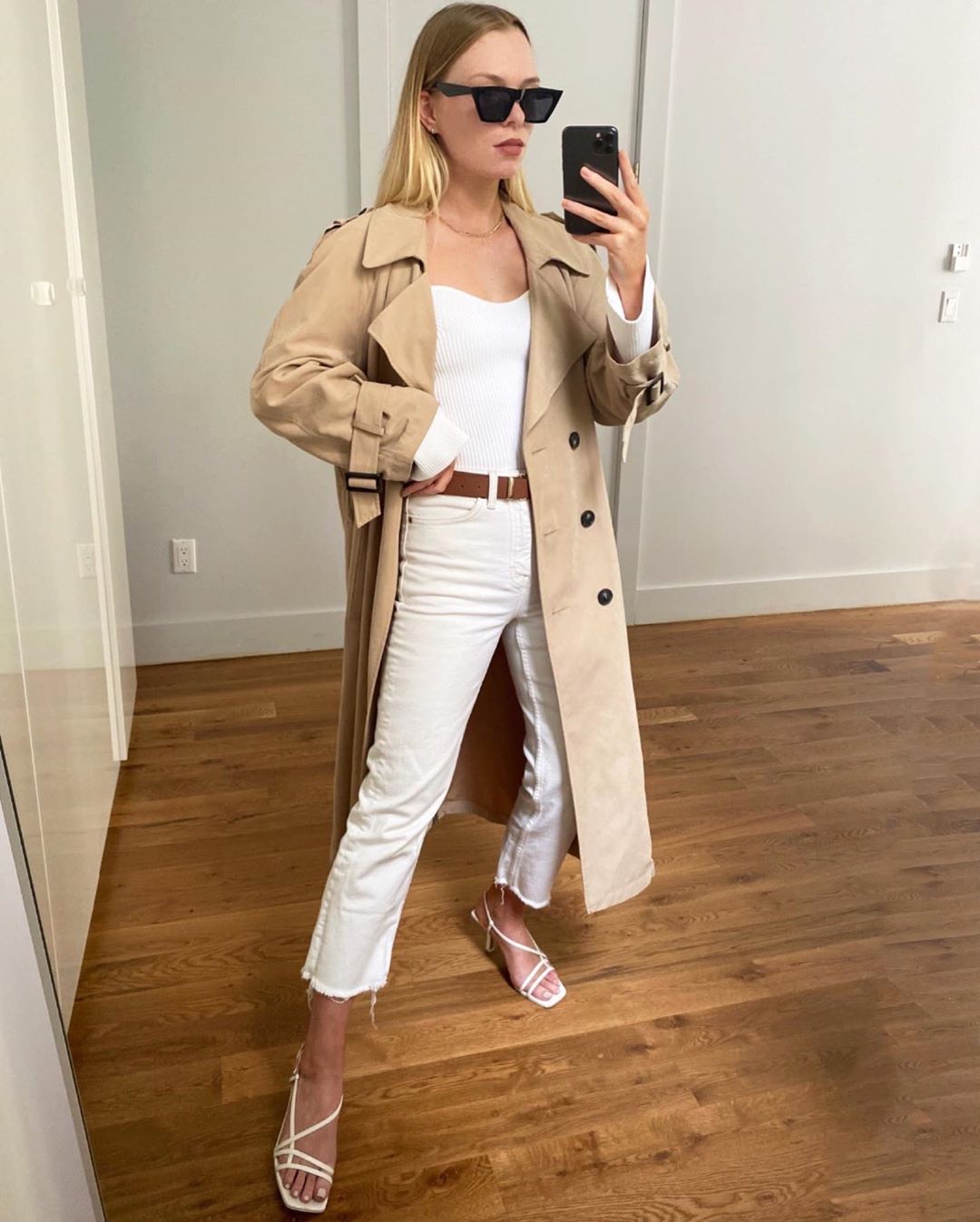 How to Style a Trench Coat for Summer