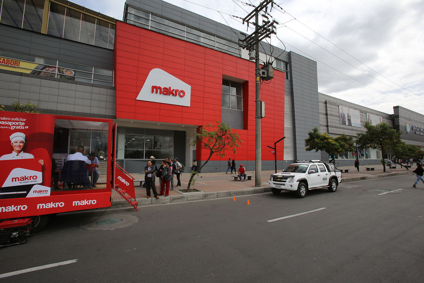 Noticias Colombianas Makro Colombia lanza nueva plataforma digital