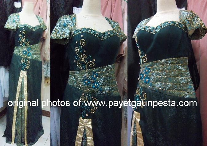 Dandy Hiasan Emas Baju  Dekorasi Panggung Sederhana 