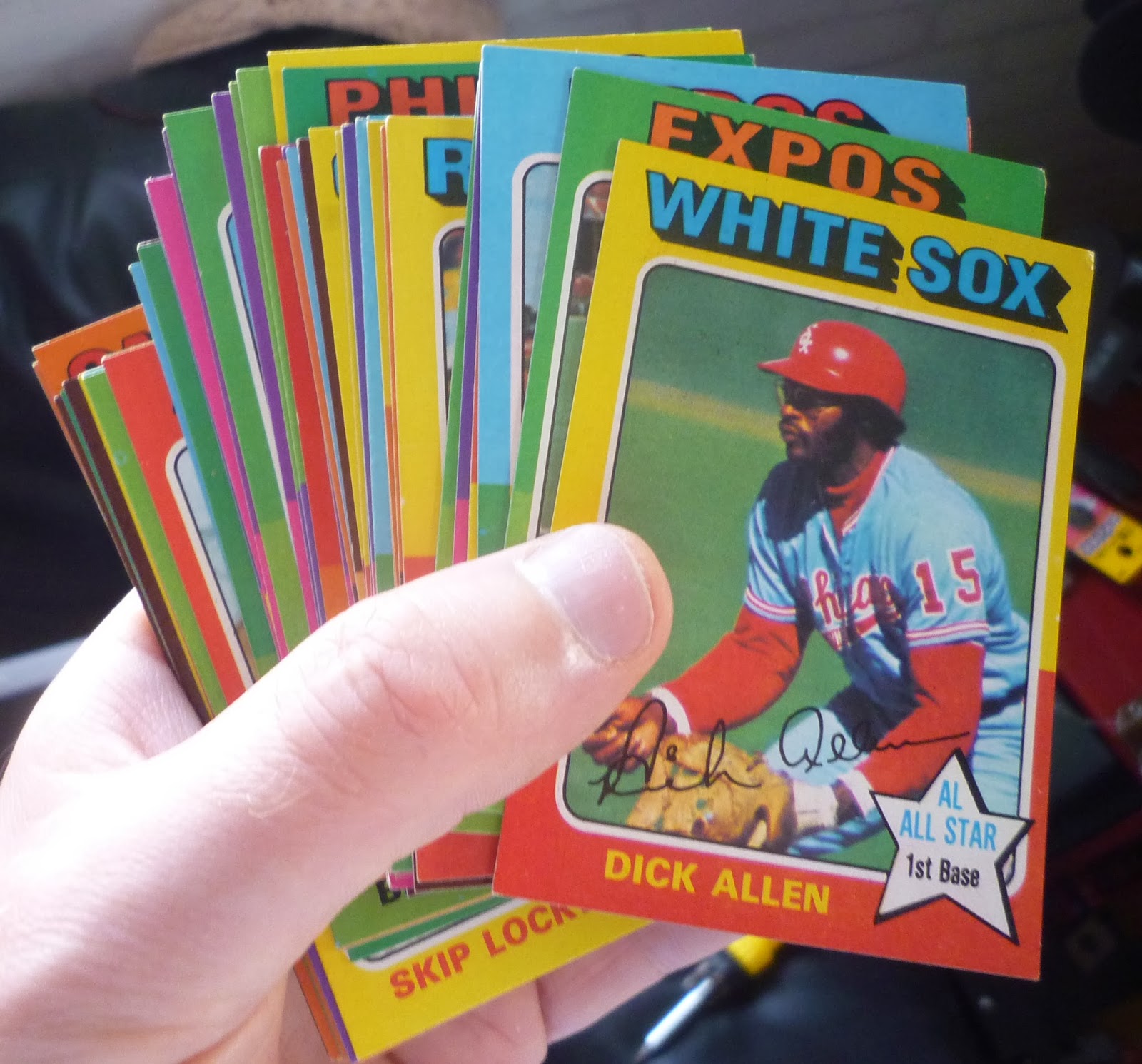 Getting Back into Baseball Cards....in Japan A Pile of 1975 Topps Commons