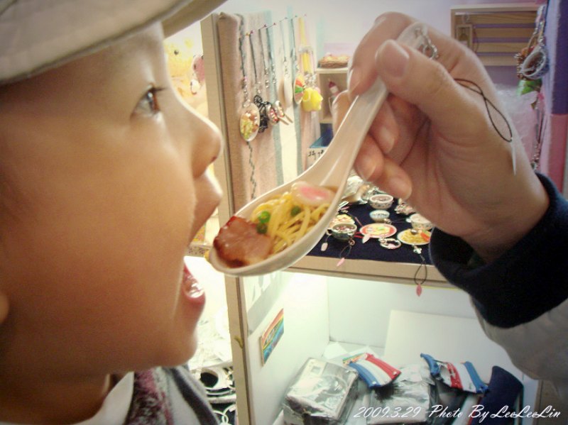 西門町|國際觀光必逛|迷你食物|格子小舖|女僕專用配件