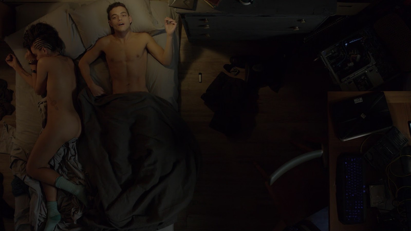 Rami Malek shirtless in Mr Robot 1-01 "eps1.0_hellofriend.mov" .