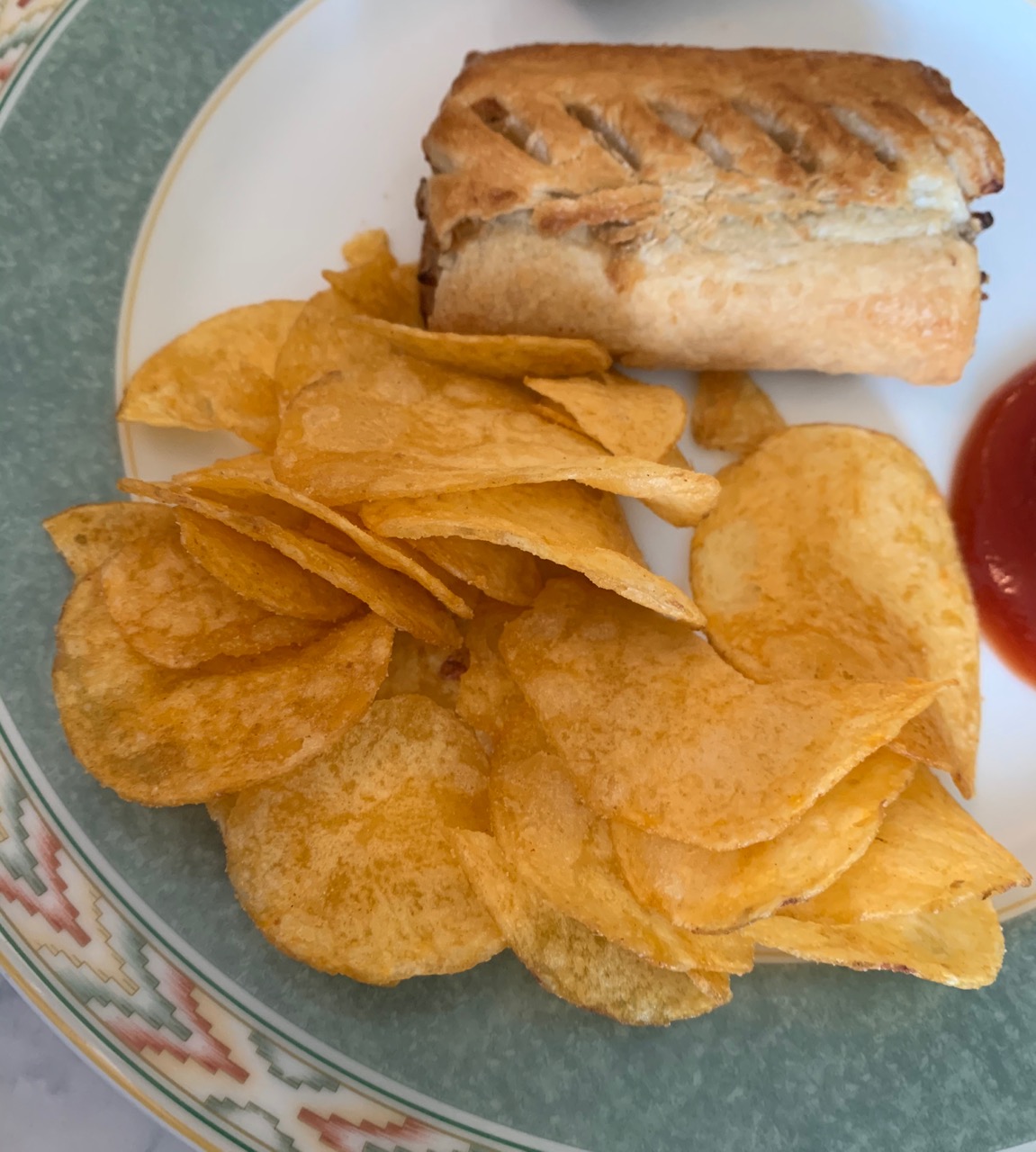 FOODSTUFF FINDS Walkers Classic Cheeseburger Crisps (Ocado) By Cinabar