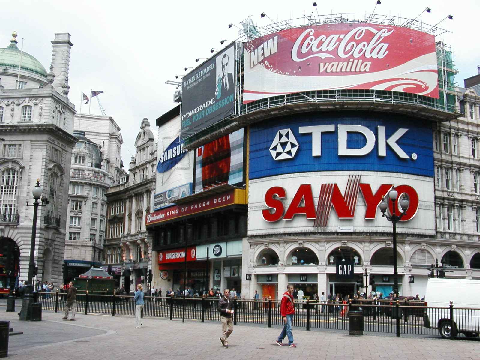 A Trip Without an End: Piccadilly Circus - London