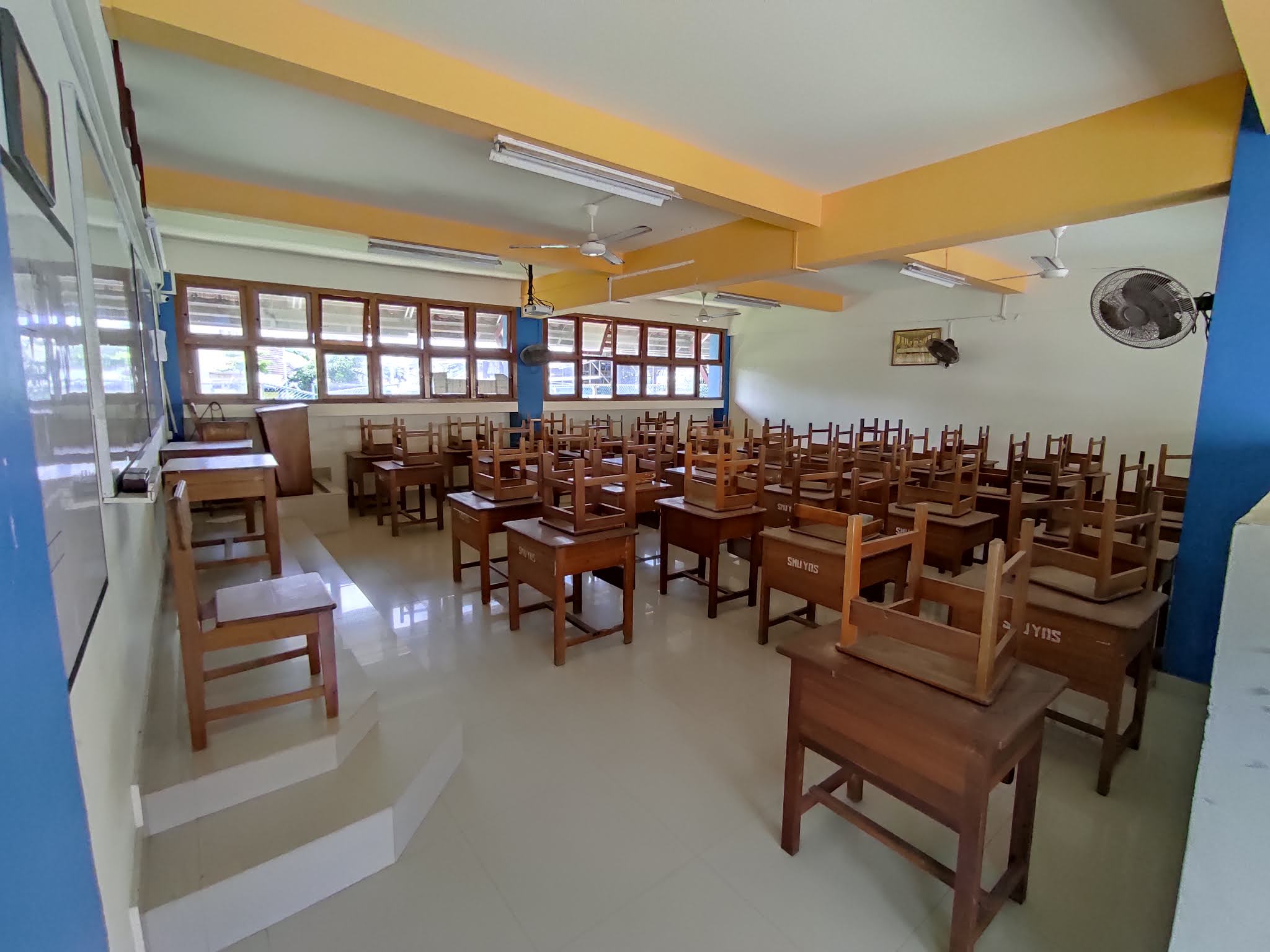 Ruang Kelas ~ SMA YOS SUDARSO