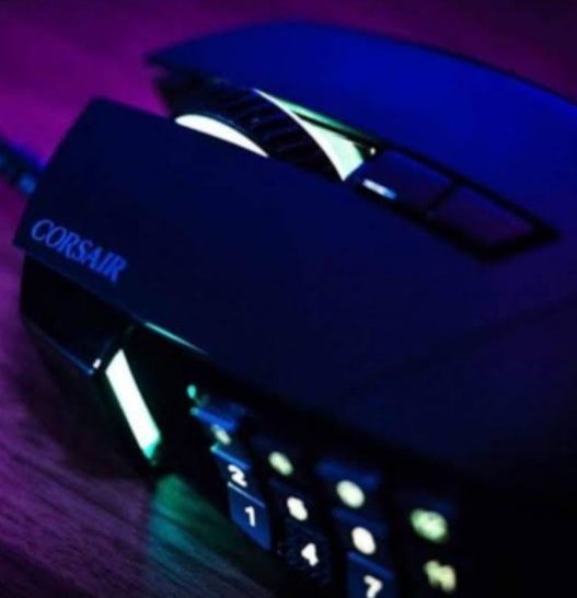 Corsair gaming mouse 