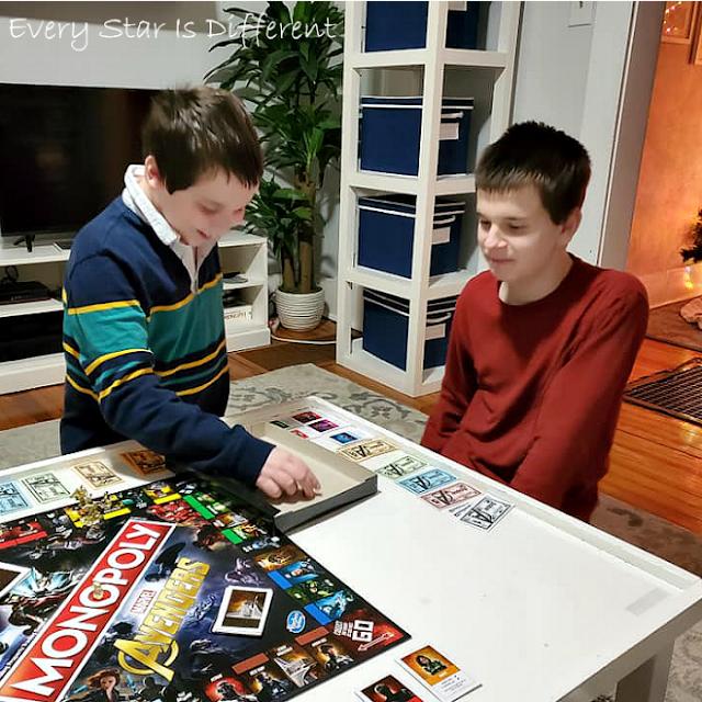 How to help autistic kids play board games