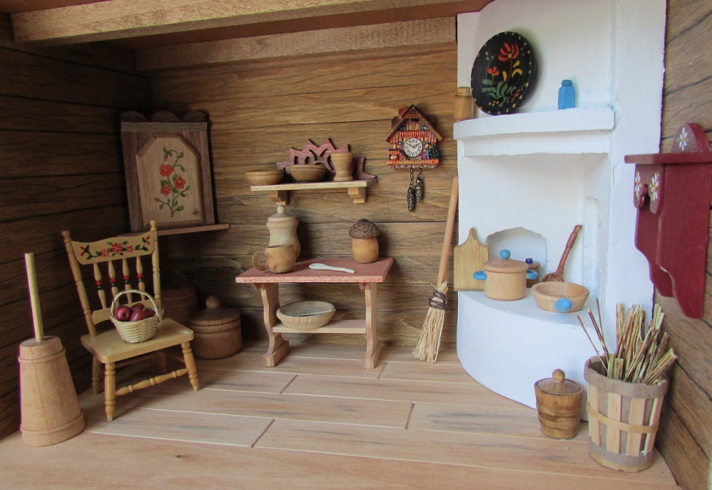 My One Inch World Folk Art Kitchen Room Box