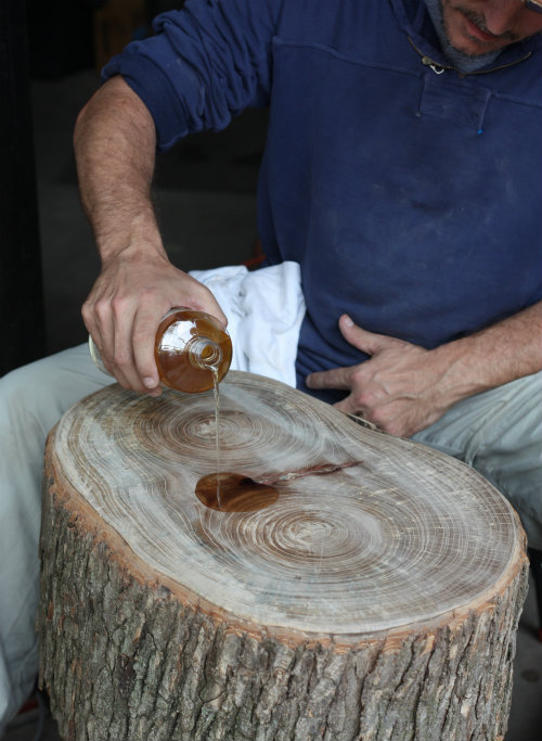 How To: DIY Stump Table | 17 Apart
