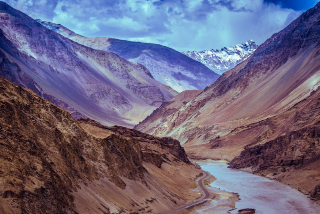 Leh Ladakh tour india's best place to visit