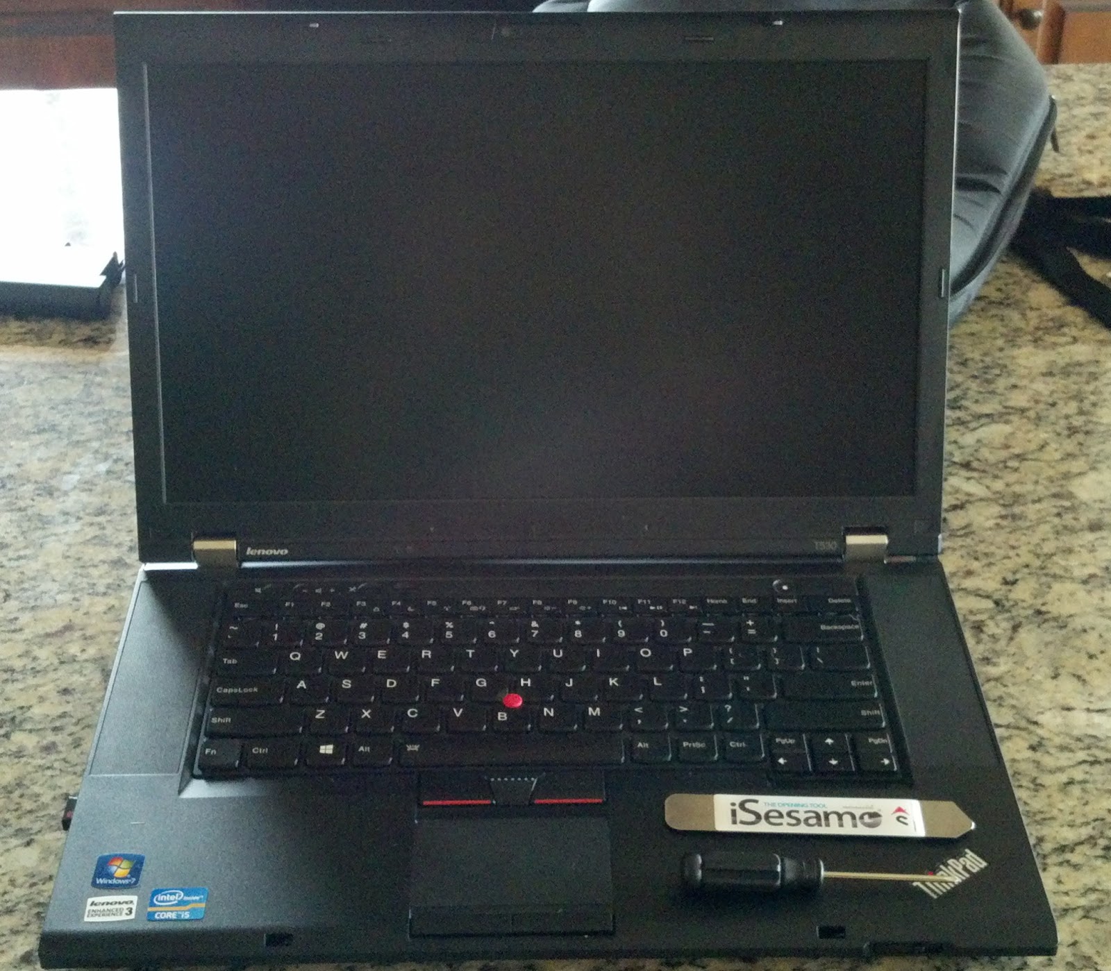 Replace Lenovo Thinkpad Screen Replacing the T530's screen