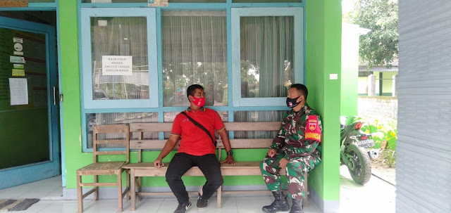 Terus Jalin Sinergitas Wilayah Cegah Covid 19, Babinsa Tegaldowo Komsos Dengan Perangkat Desa Terus Jalin Sinergitas Wilayah Cegah Covid 19, Babinsa Tegaldowo Komsos Dengan Perangkat Desa