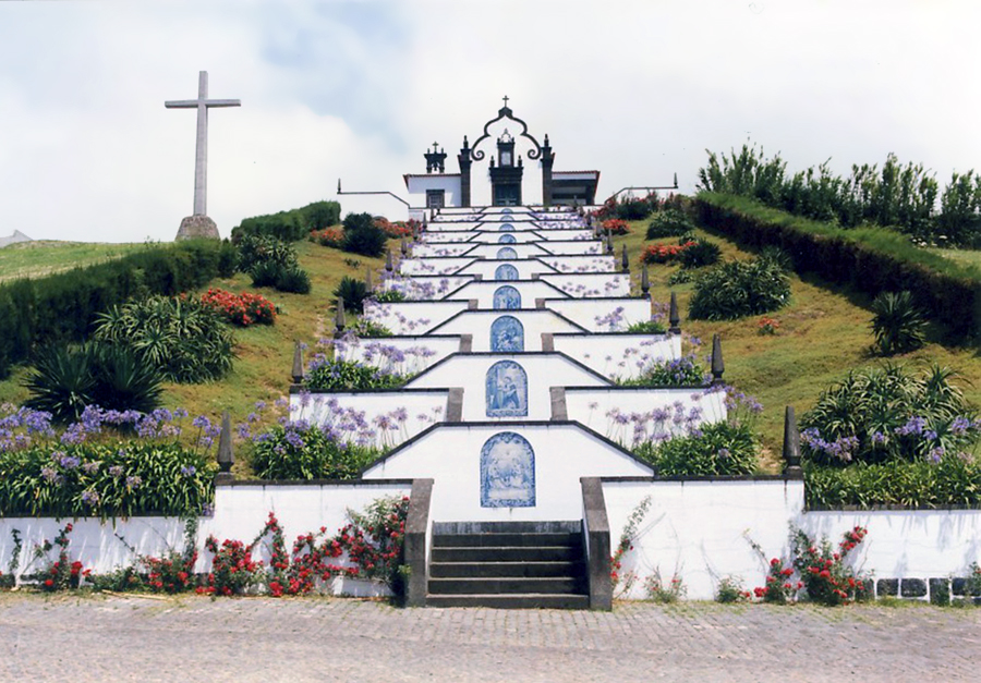 Retratos de Portugal Vila Franca do Campo Santuário de Nossa Senhora da Paz Retratos de Portugal Vila Franca do Campo Santuário de Nossa Senhora da Paz