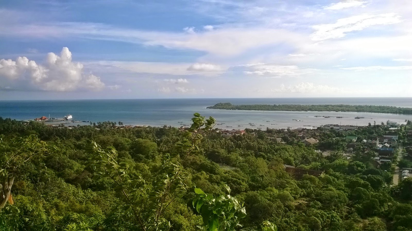 Mejelajah Pulau-Pulau Karbonat, Karimun Jawa (Part 1)