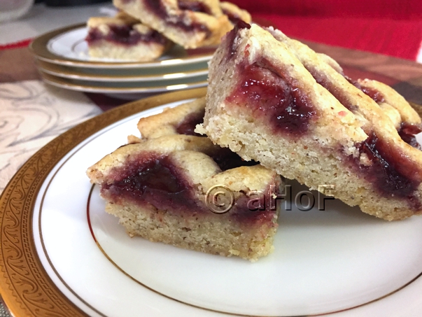 Raspberry, Linzer Squares, Linzer bars, dessert