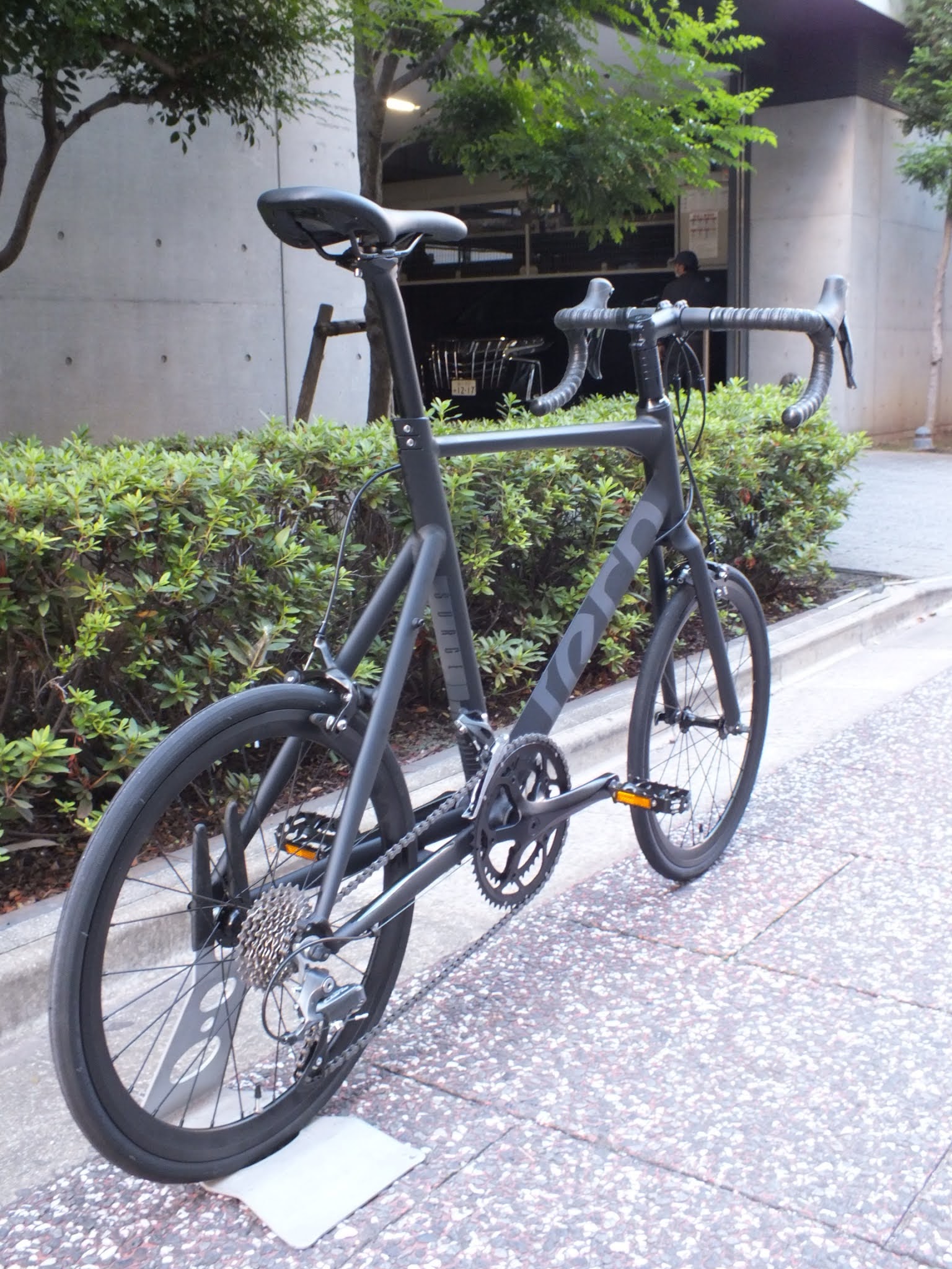 avelo Bicycle shop | アヴェロ バイシクル ショップ 浦和: tern Surge avelo Bicycle shop | アヴェロ バイシクル ショップ 浦和: tern Surge