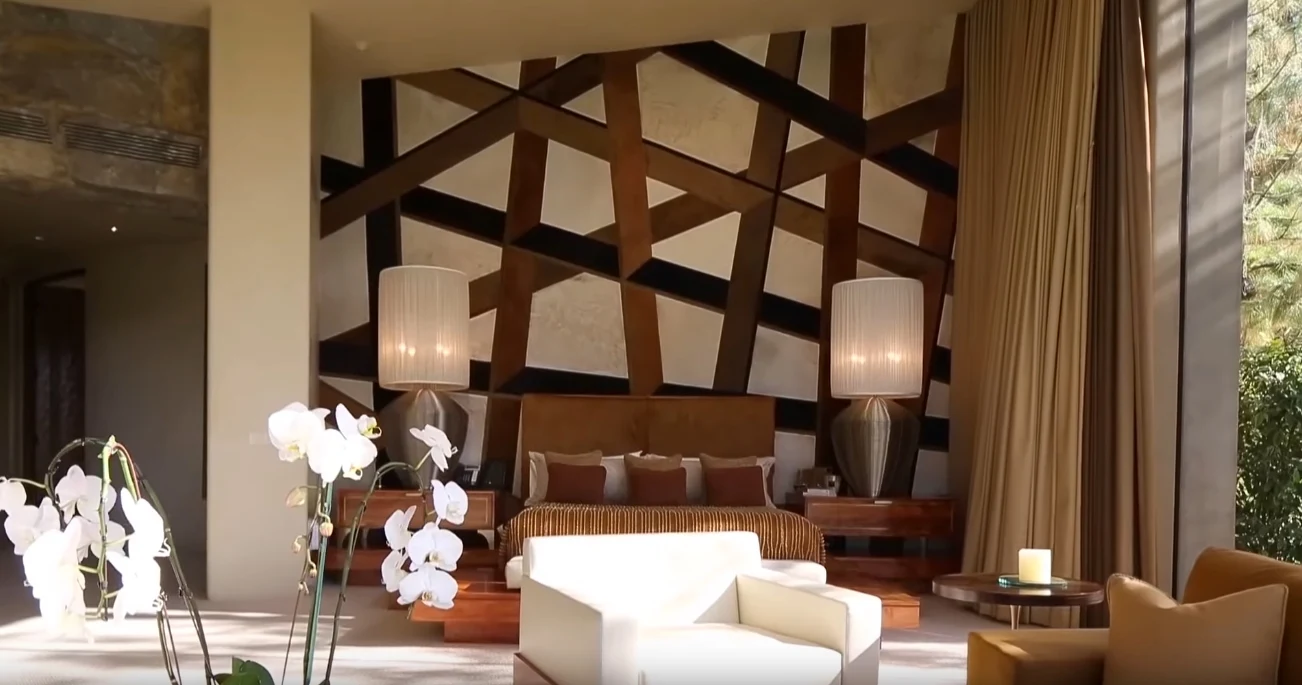 26 Photos vs. California's Desert Most Expensive Mansion In La Quinta Interior Design Tour