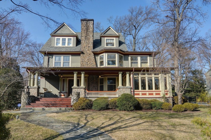 INSTALLING DUCTWORK IN AN OLDER HOME DuctWork install NYC
