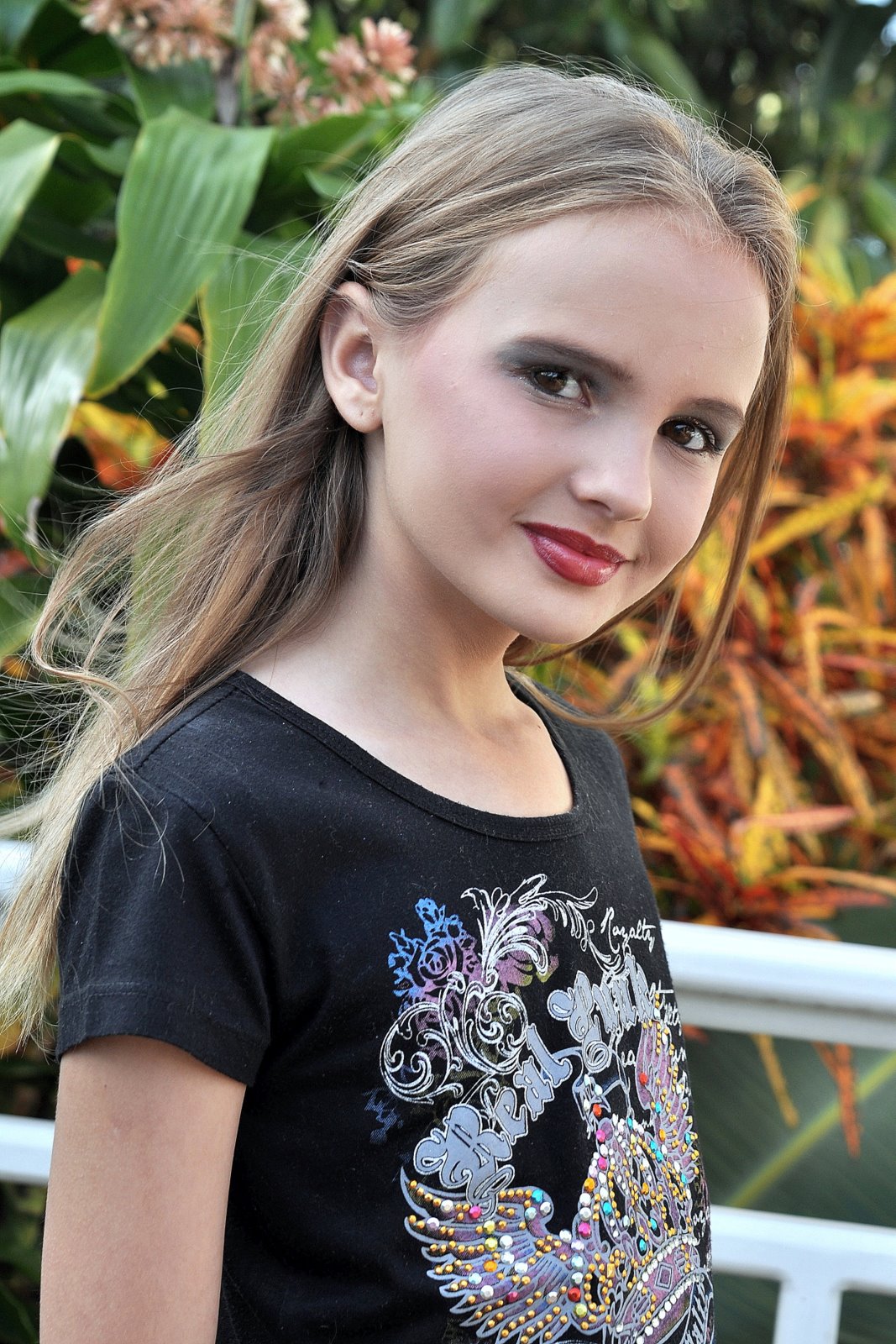 Tyftt claire. Teenage модели селфи 12. Cumonprintedpics коллекции. Девочка подросток открытый рот. Tongue braces девочка 14.