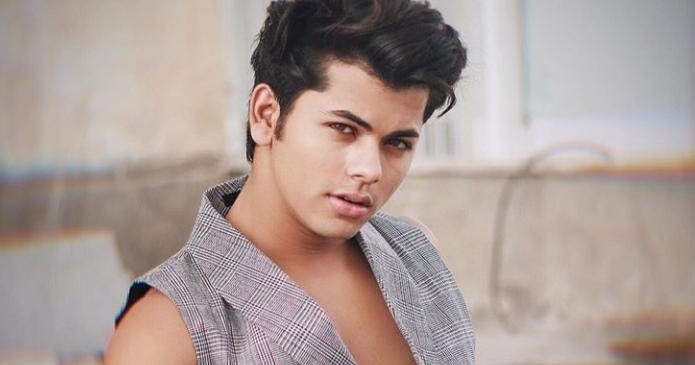 Siddharth Nigam wiki,Biography,Age,Girlfriend,Career and more
