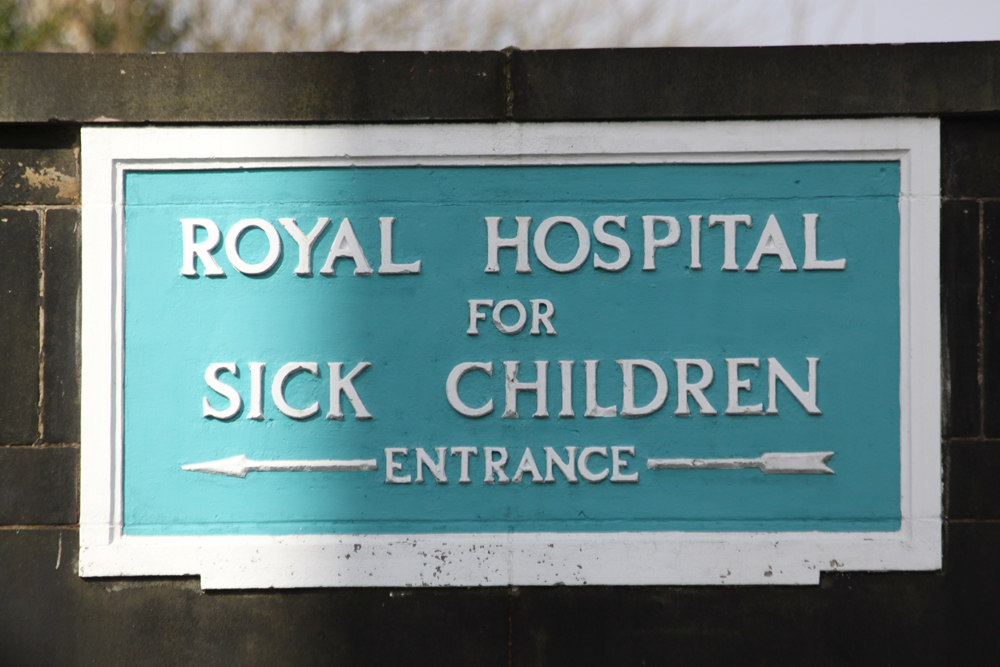 Royal Hospital Sairaalan kyltti