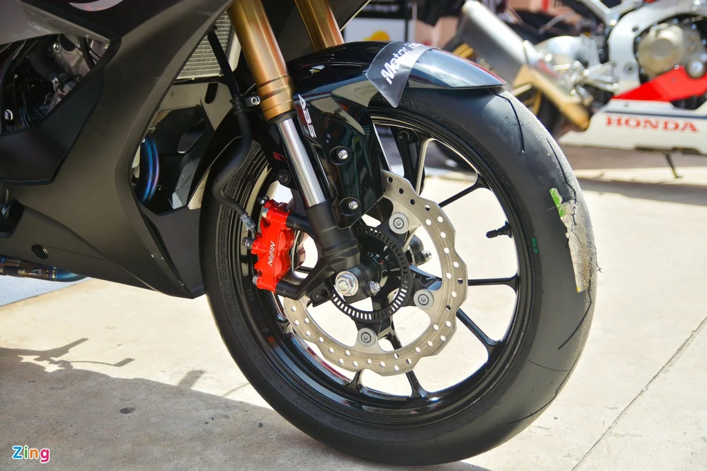 Chi tiết Honda Winner X với dàn chân Honda CB150R Neo Sport Cafe