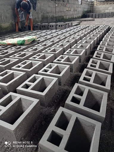 pabrik roster beton terbaik siap melayani pemesanan dari Pagu Kediri