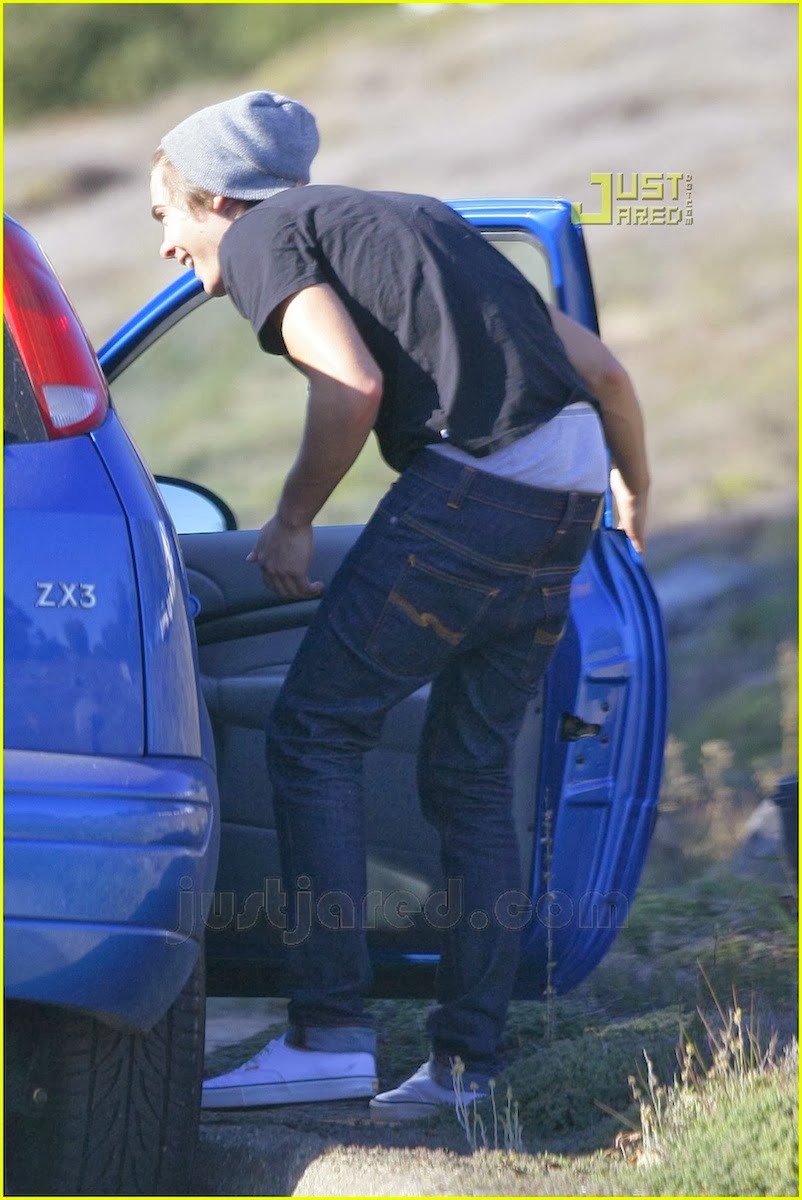 Celeb Saggers: SAGGER OF THE YEAR #4: Zac Efron Sagging Collection
