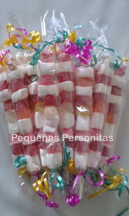 pinchos, chuches, cumpleaños