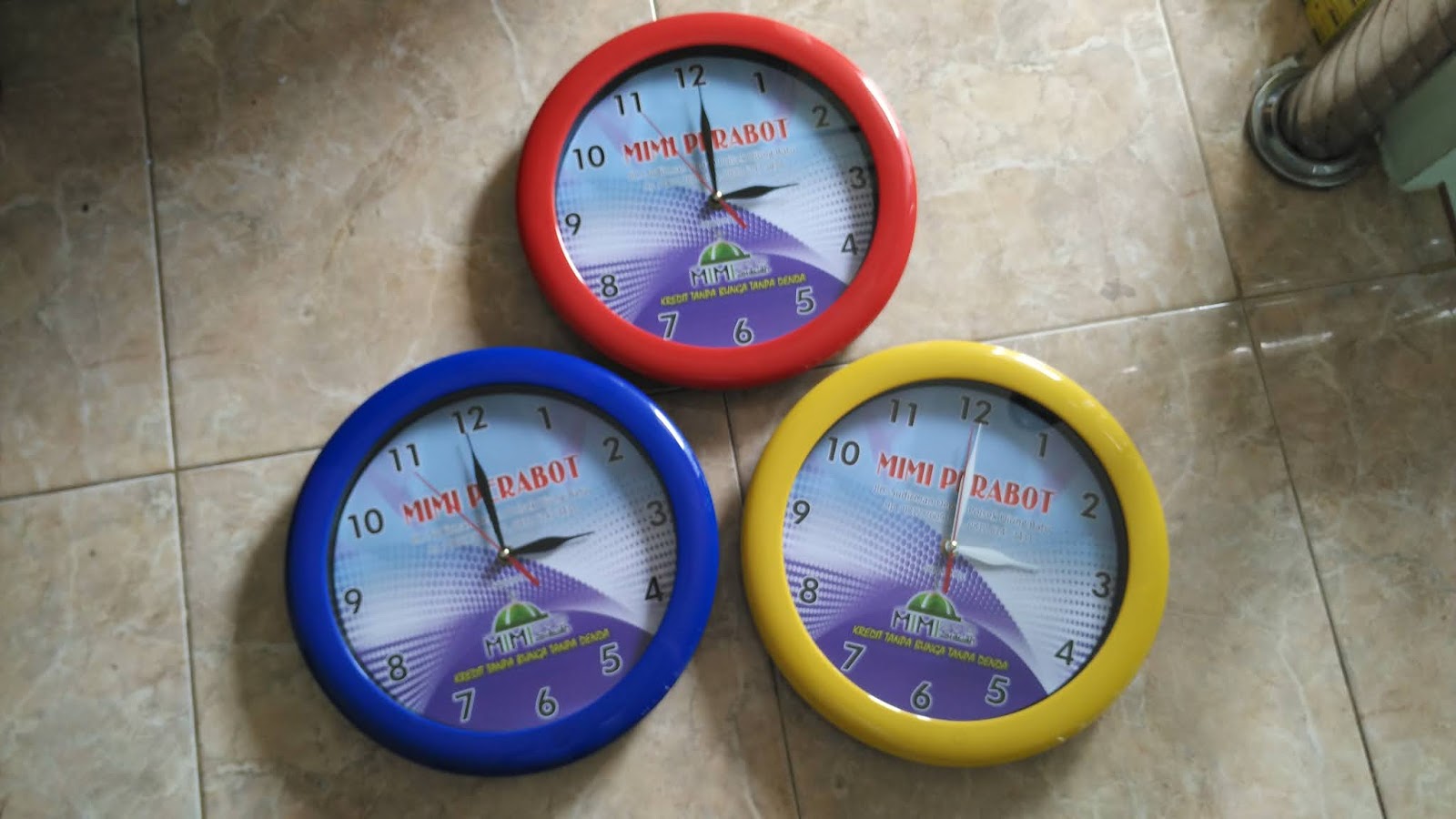 Jam Dinding Untuk Toko Print Corner