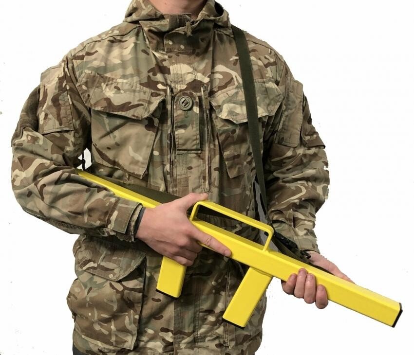 영국에서 만든 행군 전용 소총 - 꾸르