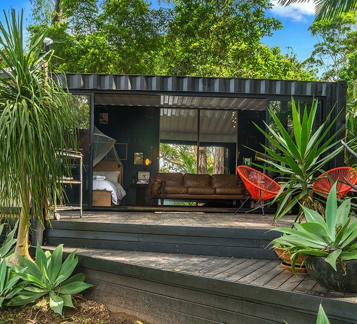 Shipping Container Homes & Buildings 20 ft Small and Cozy Shipping