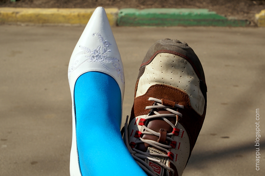 картинка предпринимаю попытки выжить. делает вид что работает. бизнес мемы стонкс. попытки делаю. сделать попытку.