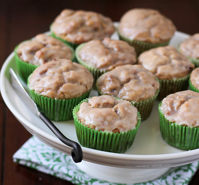 apple fritter muffins