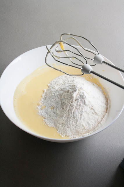 Torta allo yogurt francese step 2