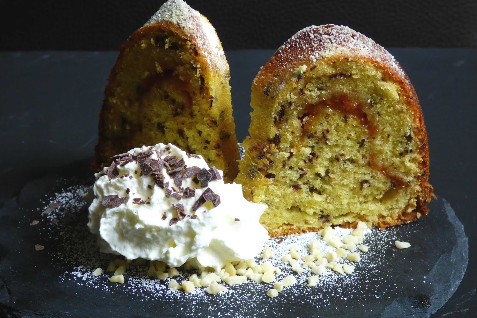 kaisergugelhupf mit marillenmarmelade kaisergugelhupf mit marillenmarmelade