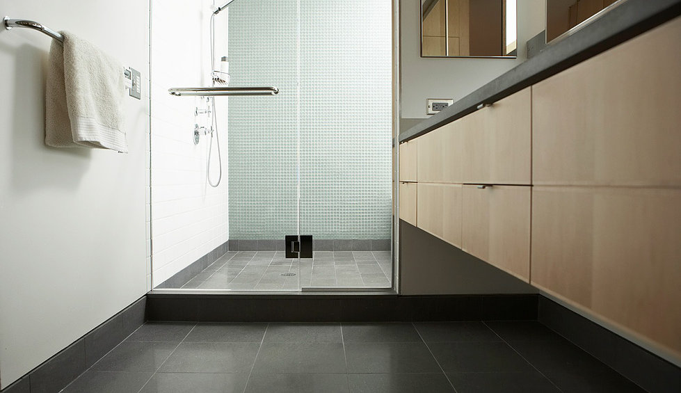 Beautify your bathroom with a luxury frameless shower doors