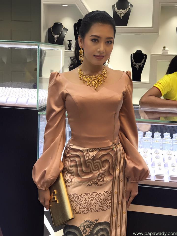 Yu Thandar Tin Fashion At Jewelry Store Opening 