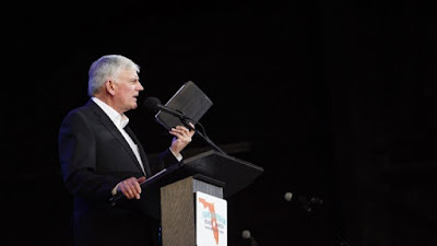 'Gereja Harus Mematuhi Mereka yang Berotoritas', Kata Franklin Graham