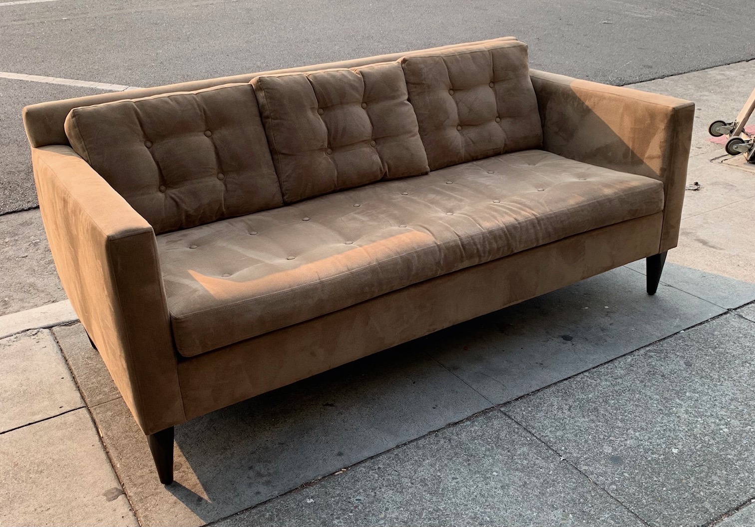 UHURU FURNITURE & COLLECTIBLES SOLD 108155 Sandy Brown Herringbone