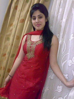 Hot and Sexy Indian Babes: The Hottest Indian Babes