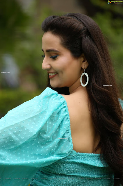 Latest Pics of Telugu Anchor Manjusha in Aqua Blue Dress Actress Trend Latest Pics of Telugu Anchor Manjusha in Aqua Blue Dress Actress Trend