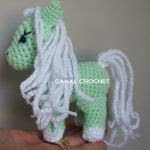 http://amigurumilacion.blogspot.com.es/2016/01/pony-amigurumi-tutorial.html