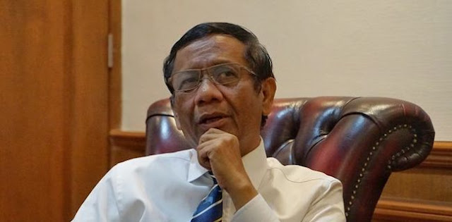 Menko Mahfud: Bulan Depan, 99,9 Persen Akan Terjadi Resesi Ekonomi Di Indonesia Menko Mahfud: Bulan Depan, 99,9 Persen Akan Terjadi Resesi Ekonomi Di Indonesia