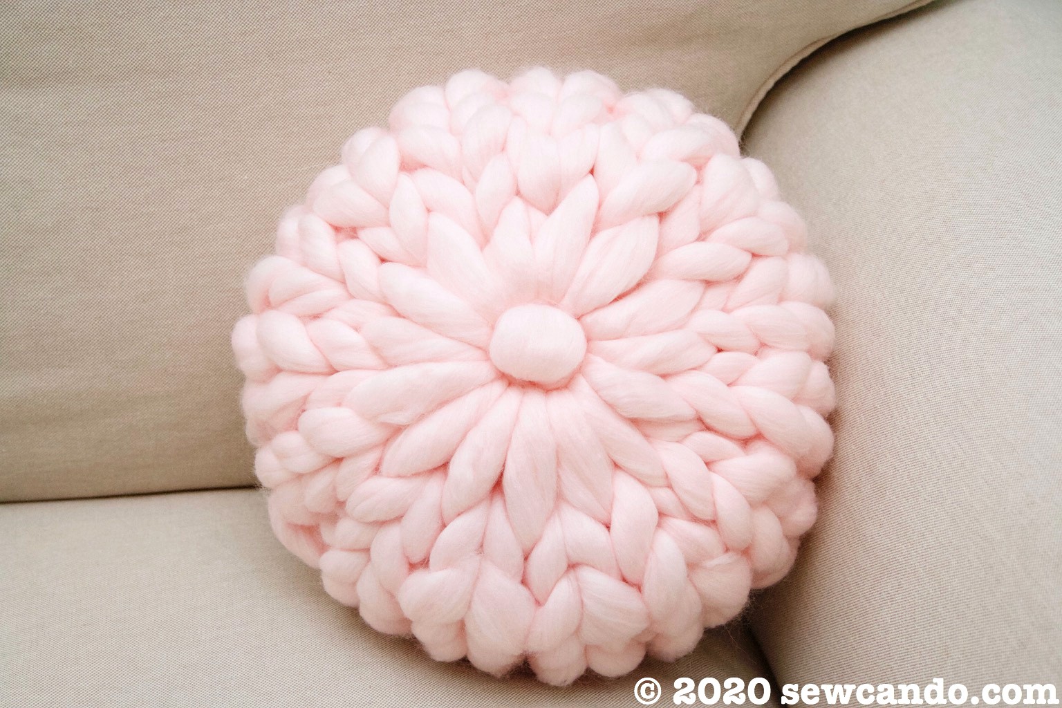 Sew Can Do Easy Project Love Hand Knit Round Pouf Pillow