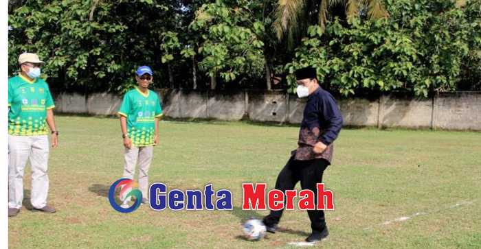 Semarak Milad ke-109 Muhammadiyah, Walikota Metro Buka Festival Sepak Bola U-12 M