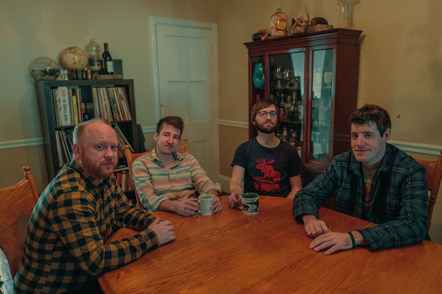 SONG PREMIERE: "The Chicago Board Of Trade" by Spelling Reform feels darkly sweet and cinematic