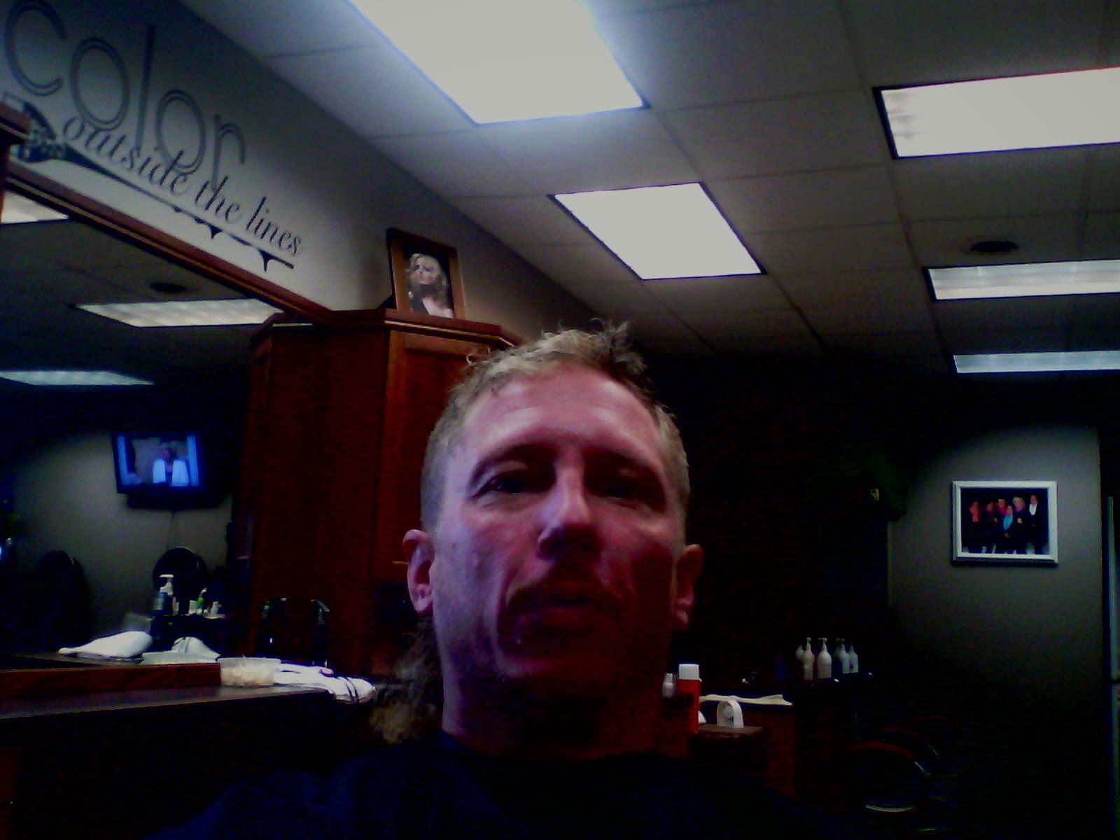 BRADLEY's BLOG Link to the best place to get a hair cut....Krissy's