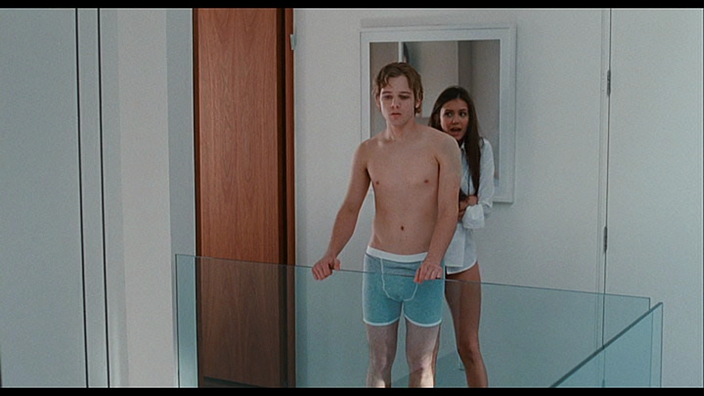 Max Thieriot Nude 19